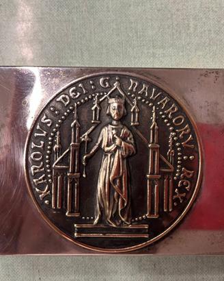 Porta fiammiferi o porta filtri da tavolino.