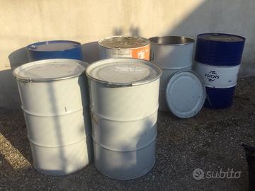 Bidoni in ferro da 200 litri