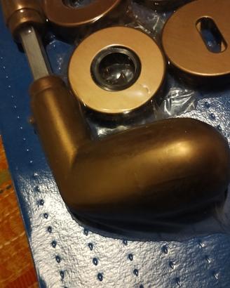 Set di DUE maniglie in ottone, nuove