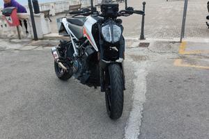 Ktm duke 390 