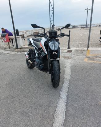 Ktm duke 390 