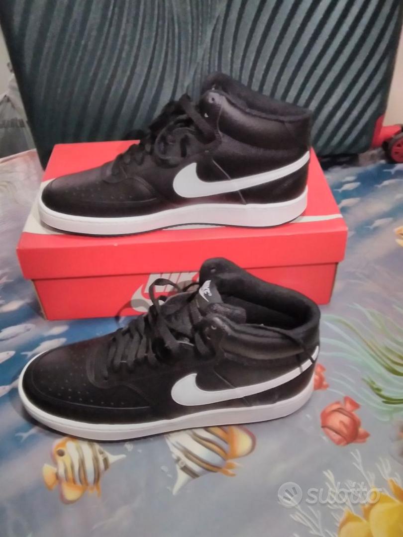 Nike nuove e originali con oligramma Abbigliamento e Accessori