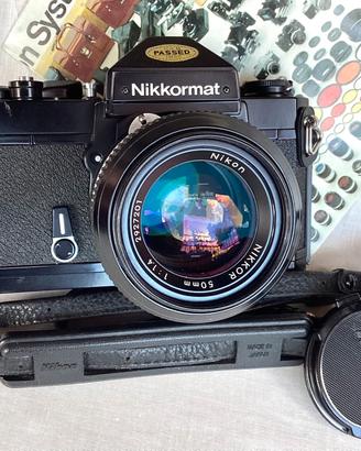 Nikon Nikkormat FT2 black 50/1,4