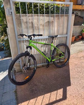 Mtb 27,5 taglia L cannondale ammortizzata