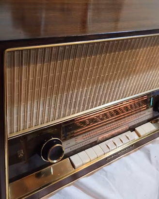 grundig  5295   11 VALVOLE