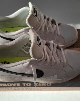 Nike Court Royale 2 - Bianco/Nero - taglia EU 42,5