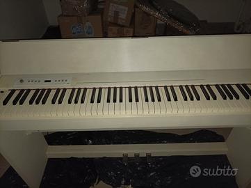Pianoforte Roland f120