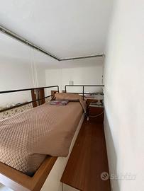 Stanza condivisa libera in zona Bicocca