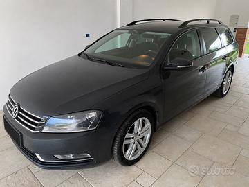 Volkswagen Passat con Gancio di Traino Originale