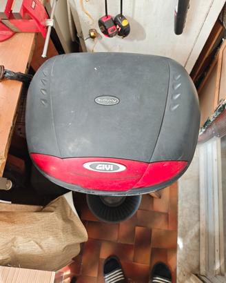 bauletto x  scooter GIVI Simply  ( per 2 caschi )