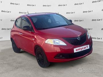 Lancia Ypsilon 1.0 firefly hybrid Silver Plus...