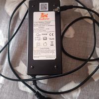 caricabatterie monopattino elettrico 