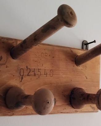 Attaccapanni Vintage in Legno Massello S.P.Q.R.
