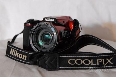 Fotocamera digitale Nikon Coolpix B500 rossa, otti