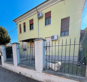 Trilocale con giardino