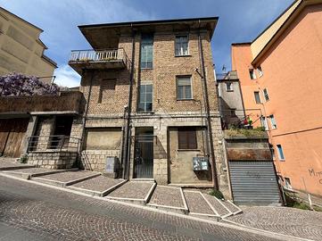 4 LOCALI A POTENZA