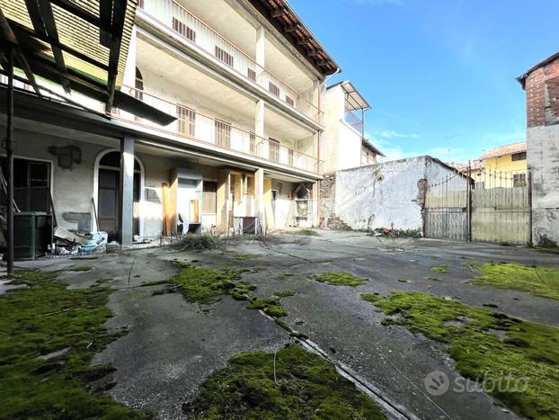 Casa Colonica a Settimo Rottaro 7 locali