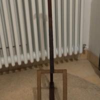 Portachitarra cavalletto in metallo 