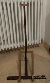 Portachitarra cavalletto in metallo 