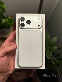 iPhone 17 Pro 256 GB Silver - Garanzia Apple