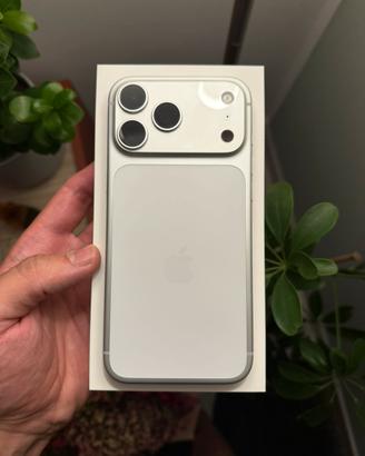 iPhone 17 Pro 256 GB Silver - Garanzia Apple