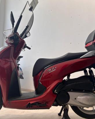 Honda SH 300 i S