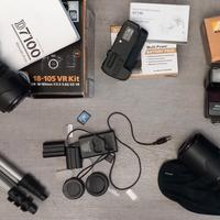 Fotocamera NIKON D7100 + obbiettivi + accessori
