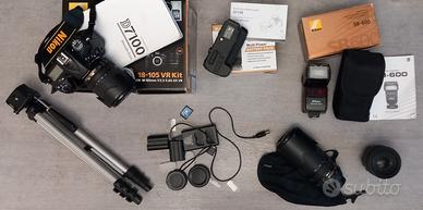 Fotocamera NIKON D7100 + obbiettivi + accessori