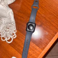 Apple watch 40 mm cassa di alluminio con cinturino