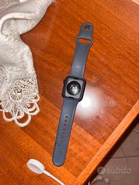 Apple watch 40 mm cassa di alluminio con cinturino