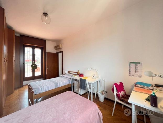 Posto letto per ragazza vicino a City Life, Milano