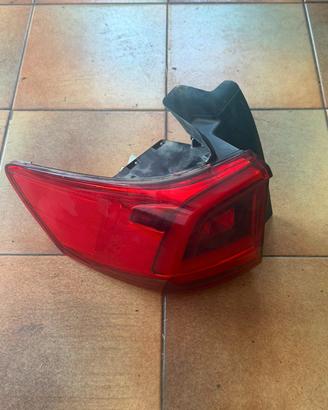 Fanale posteriore LED sinistro SEAT Tarraco – 5FJ9