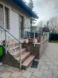 Villa singola con giardino Cassago/Bulciago
