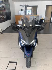 Tmax 530 SX 2019