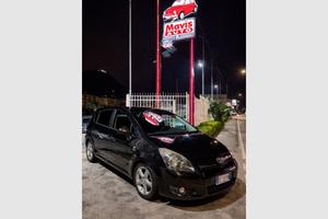 TOYOTA Corolla Verso 2.2 16V D-4D D-Cat 7pti 7P.