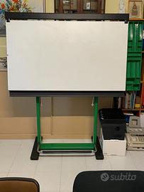 TAVOLO DA DISEGNO INCLINABILE CON TECNIGRAFO