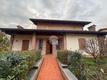 VILLA SINGOLA A MONTICHIARI