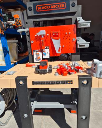 tavolino giocattolo meccanico Black e Decker