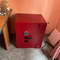 CASSAFORTE  LIPS VAGO