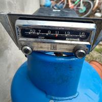 vecchissimo autoradio Autovox Piper