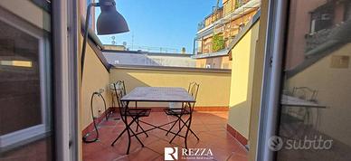 Attico / Mansarda di 50 m² con 2 locali a Milano