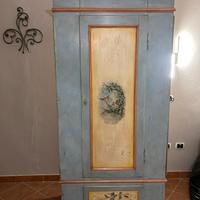 Coppia armadi shabby chic dipinti a mano