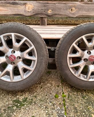 Gomme auto