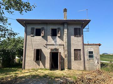 CASA INDIPENDENTE A ESTE