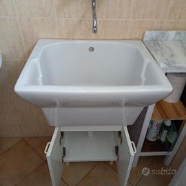 Lavatoio in ceramica 