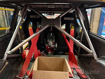 Roll bar e allestimento gara renault 5 gt turbo