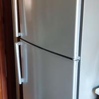 Frigorifero Bosch con congelatore