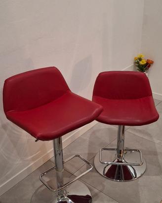 Sgabelli in ecopelle rosso regolabili in altezza