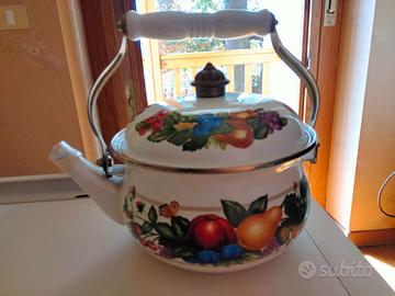 Teiera con manico metallo panna con frutta