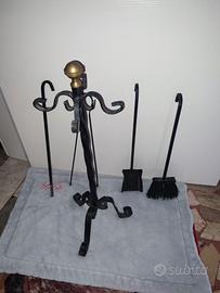 Attrezzi per caminetto stufa